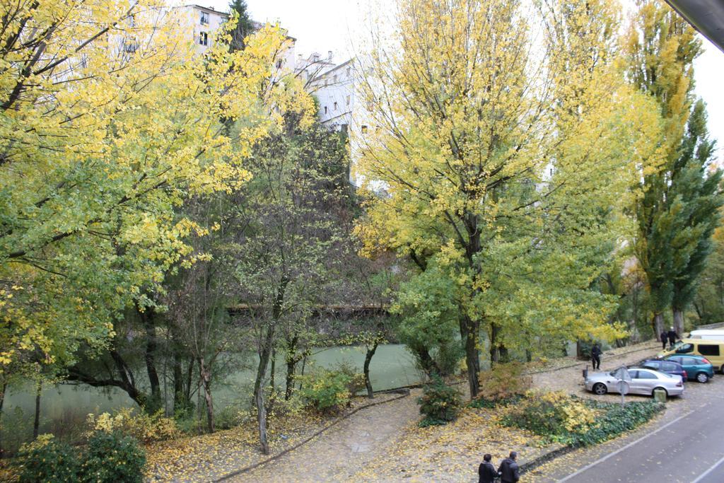 Apartamento La Biblioteca En Cuenca كوينكا المظهر الخارجي الصورة